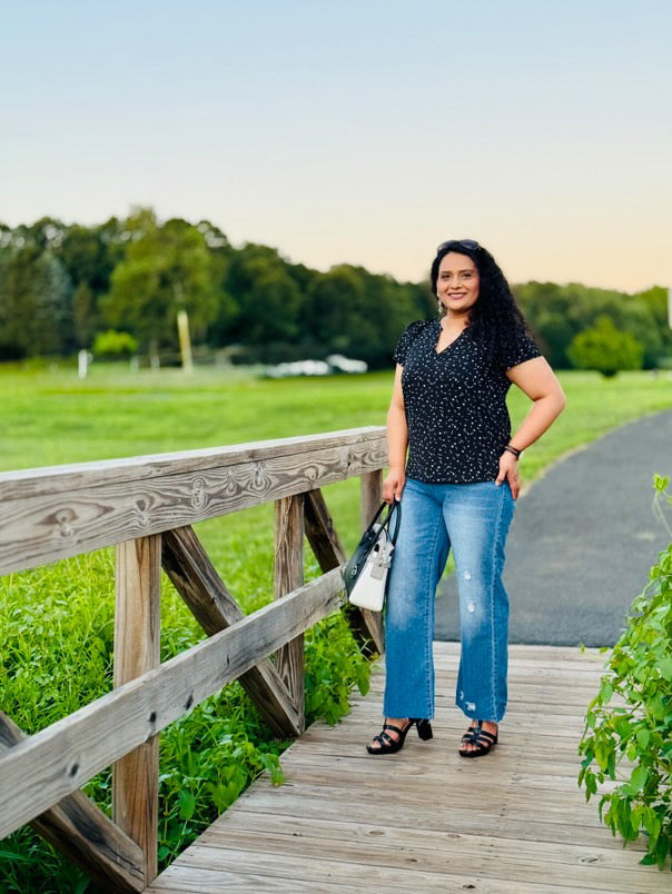 Stepped Waist Hem Rolled Straight Jeans