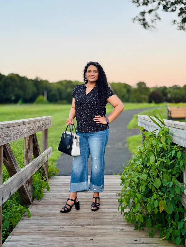 Stepped Waist Hem Rolled Straight Jeans