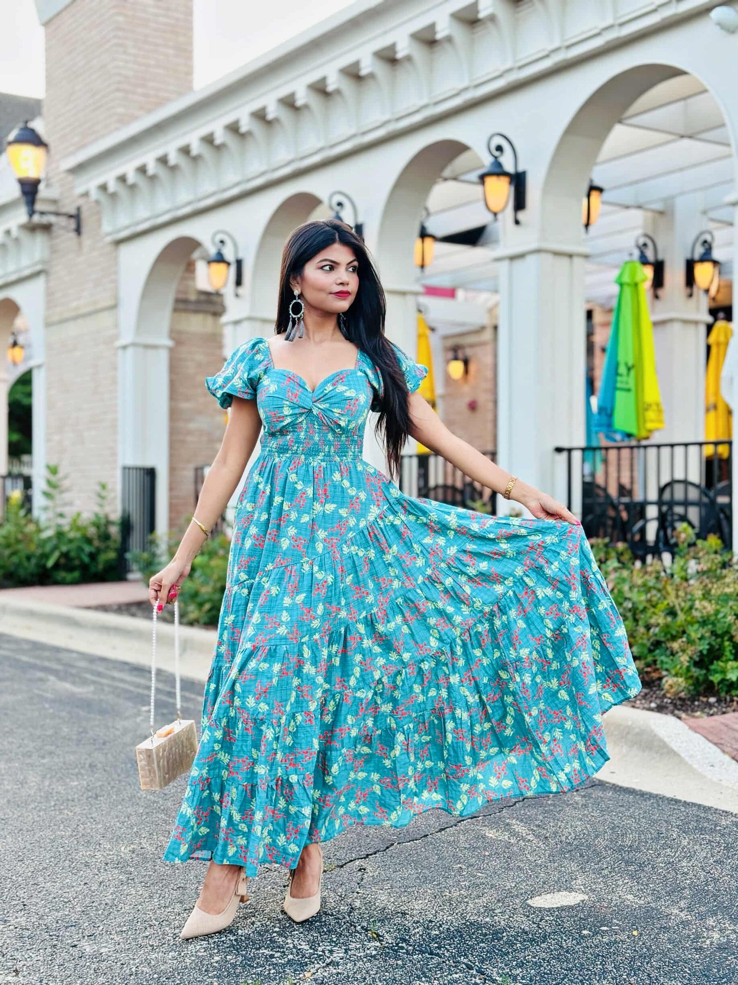 Lightweight Sweetheart Neck Textured Tiered Maxi Dress